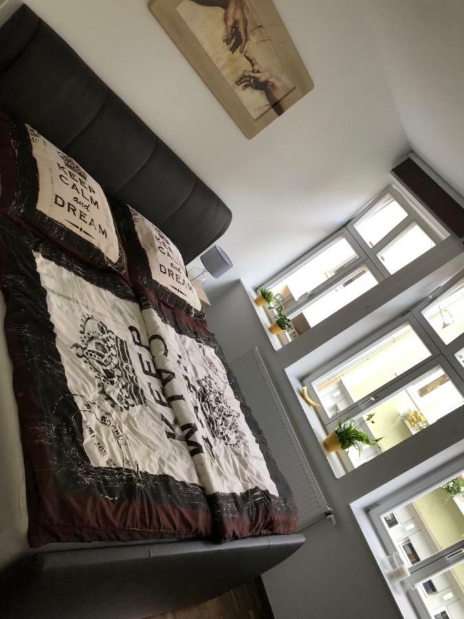 F & W Apartment Erfurt Esterno foto